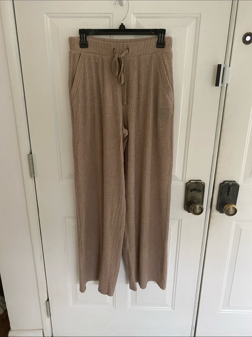 Alo Muse Wide Leg Pant in Gravel Heather
